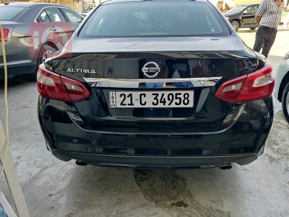 Nissan Altima